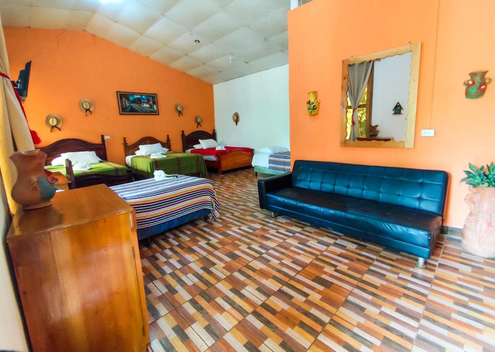 Vinas Hotel Lanquín Rum bild