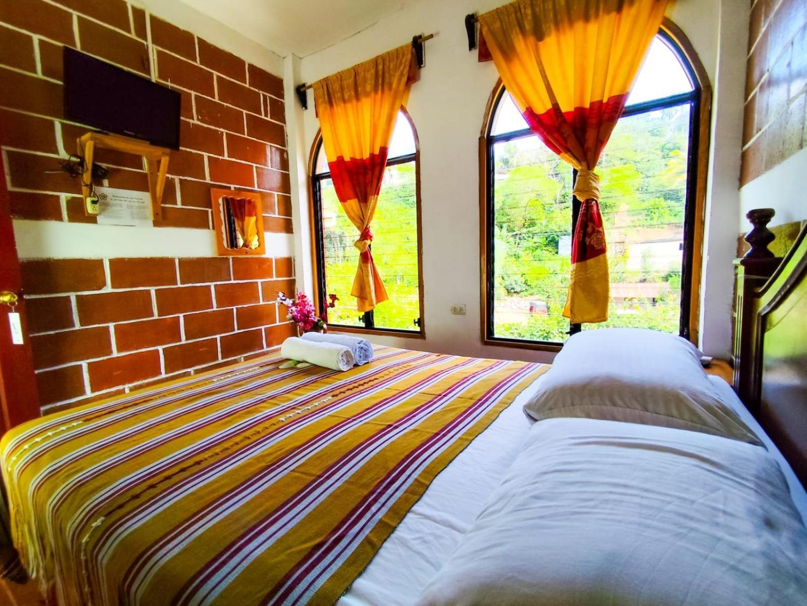 Vinas Hotel Lanquín Rum bild
